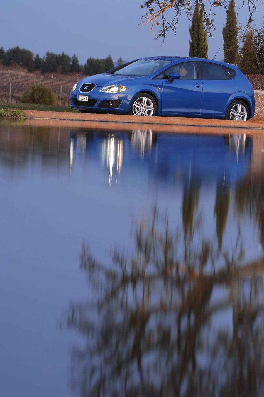  Seat Leon 2009 года  (фото 53 из 104)